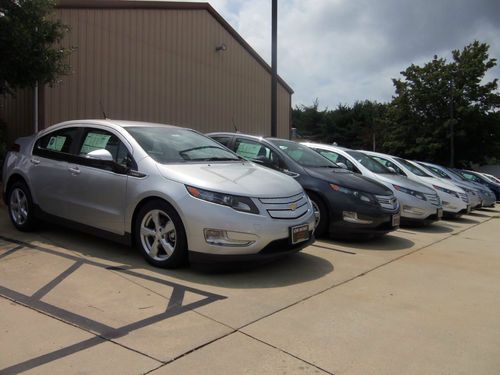 2013 chevrolet volt - $35,990 includes $2000 rebate + 0% wac x 72 months