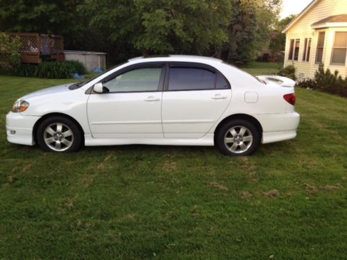 2005 toyota corolla s - 5spd