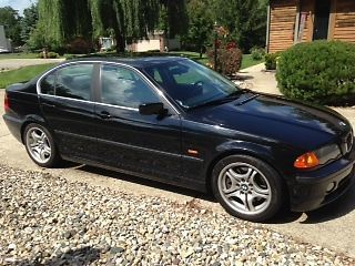 2001 bmw 330i  sedan (black), rwd, v-6, 3 liter, automatic trans