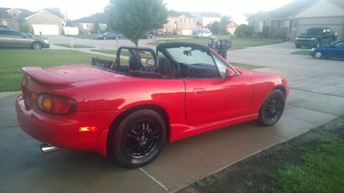 2000 mazda miata convertible, hot red, 62k miles, clean