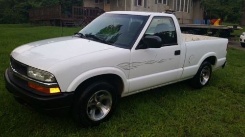 2003 chevrolet s10  auto