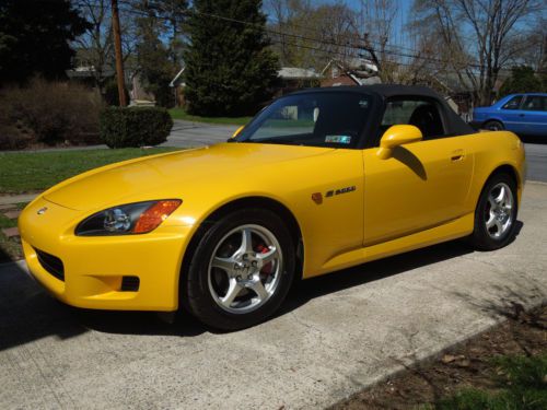 2001 honda s2000, yellow, convertable, completly stock, 40k miles