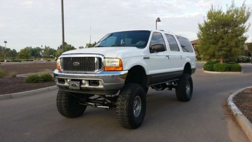 !!!! like new 2001 ford excursion limited 4x4 lifted