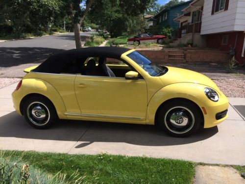 2013 volkswagen beetle base convertible 2-door 2.5l