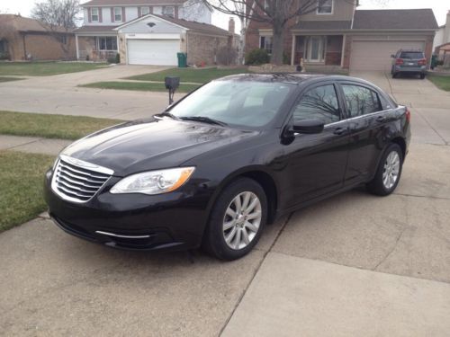 2011 chrysler 200 touring sedan 4-door 2.4l