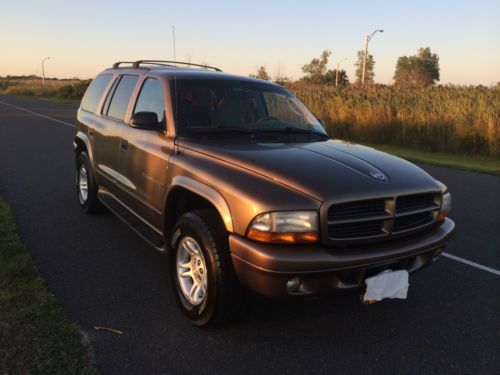 Mint condition 2001 dodge durango slt