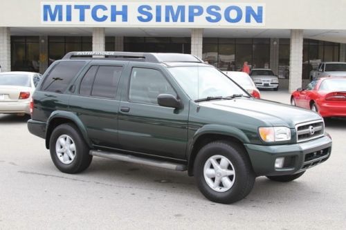 2002 nissan pathfinder se 4wd   local georgia suv!   this 4x4 is clean!!!