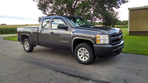 2010 chevrolet silverado 1500 ,super clean salvage ,only 19,012 original miles !