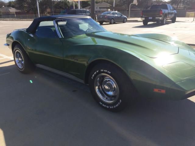 Chevrolet corvette base convertible 2-door