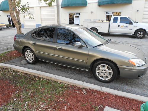 2004 ford taurus lx sedan 4-door 3.0l