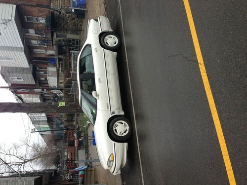 1992 pontiac bonneville ssei sedan 4-door 3.8l