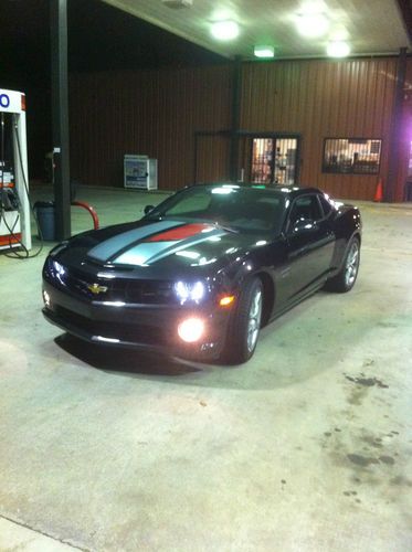 2012 / 2ss / 45th anniversary limited edition camaro with only 3550 miles