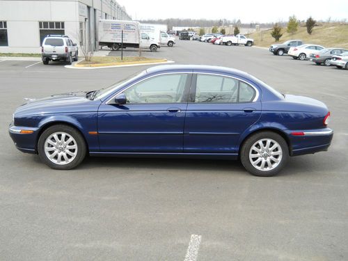 2002 jaguar x-type base sedan 4-door 2.5l awd / 5 speed manual / nice car