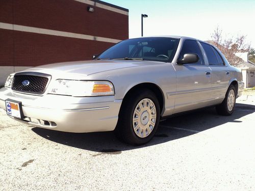 2004 crown victoria p71 police interceptor. ex-ncshp. very nice. no reserve!