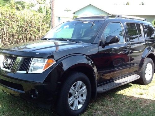 2005 nissan pathfinder le sport utility 4-door 4.0l