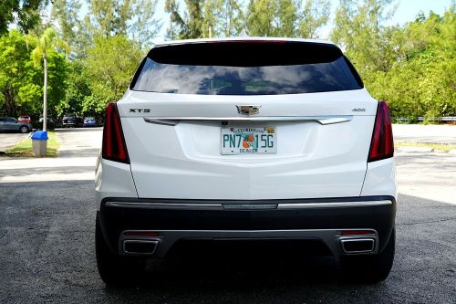 2020 cadillac xt5 * free delivery! * only 21k miles. fully loaded