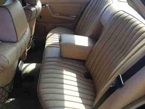 1985 Mercedes Benz 300D 125,000 Miles, image 10