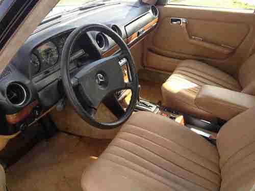 1985 Mercedes Benz 300D 125,000 Miles, image 14