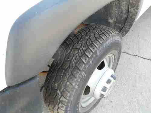 2001 Chevrolet 3500 HD Dura Max...........  No Reserve !!!!!  Low Start.....!, image 2