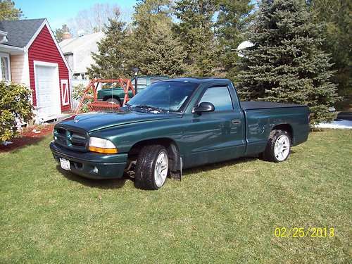 1999 dodge dakota lowered/aftermarket/head turner!