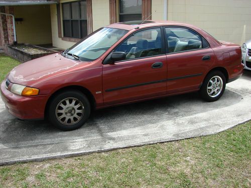 1998 mazda protege es fully loaded "rare" optional 1.8 cc l4 dohc engine.