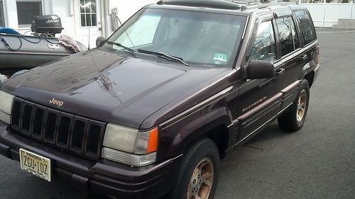 Jeep grand cherokee laredo sport utility 4-door 4.0l