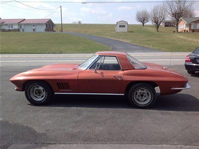 1967 chevrolet corvette roadster..complete...last drove in 1985.. nice project