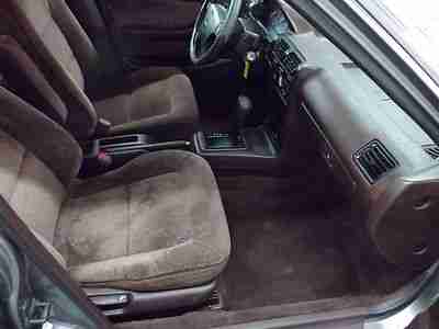 NO RESERVE, AUTOMATIC, CLEAN, RUNS GOOD, AIR COND, image 13