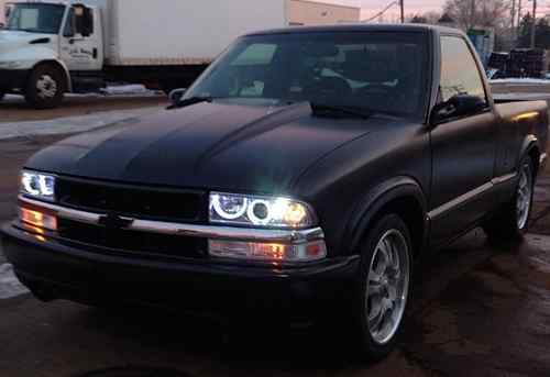 Chevrolet s-10 w/small block 350 &amp; custom interior