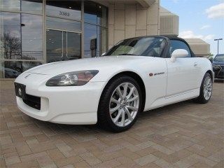 2007 honda s2000 2dr convertible, one owner, very clean trade in for a lexus.