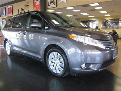 2012 toyota sienna limited navigation back up camera dvd player only 9k miles
