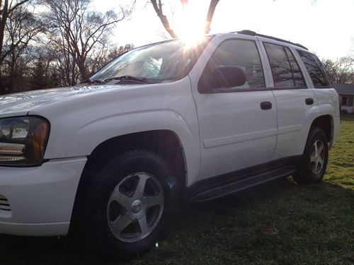 2006 chevrolet trailblazer ls *mint condition*