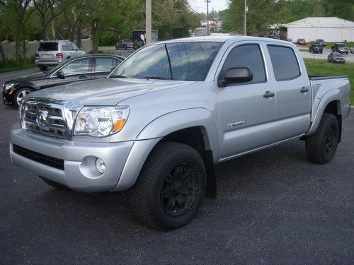 2010 toyota tacoma - crew cab - 4wd  - auto - backup cam - 4x4 - all power - v6