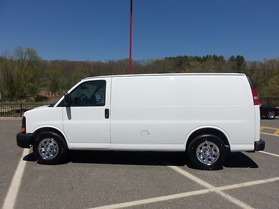 2011 chevrolet all wheel drive cargo van 5.3 liter v8 at ac pw grp 84k miles