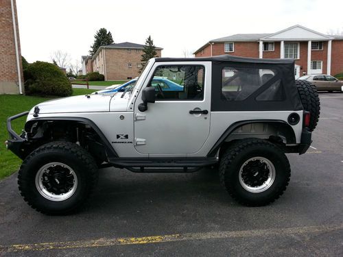 2008 jeep wrangler x sport utility 2-door 3.8l