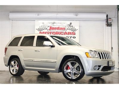 6.1l hemi suv awd 4x4 high performance collectors muscle car fast clean