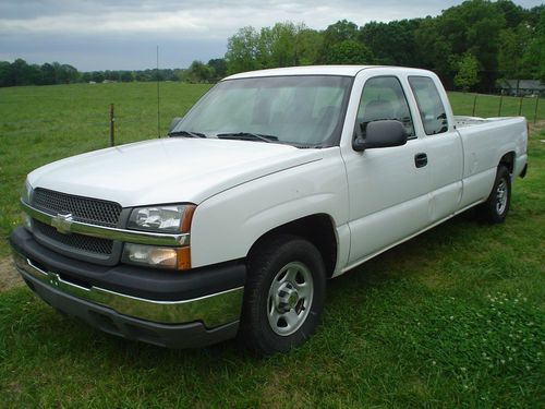 2003 chevrolet ext cab 4 dr 1500 5.3 automatic