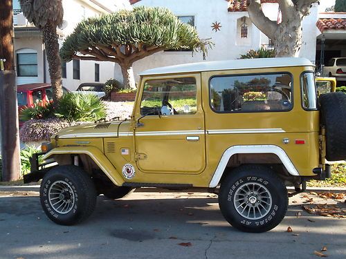 1976 toyota  fj 40  landcruiser .hard &amp; soft tops.great original condition