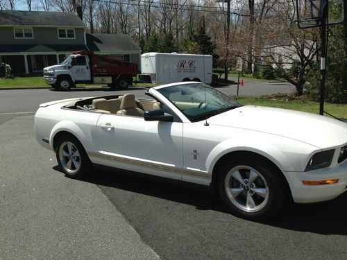 2007 ford mustang base convertible 2-door 4.0l low mileage - &lt;28,000 miles