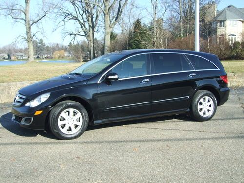 2007 mercedes-benz r350 4matic wagon 4-door 3.5l black inside &amp; out, gps, dvd,