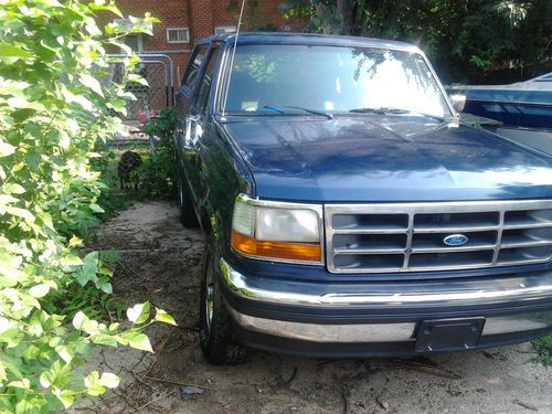 1995 ford bronco xlt sport utility 2-door 5.8l   ""clean""