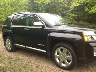 2013 gmc terrain denali mint condtion brand new 125 miles stored inside