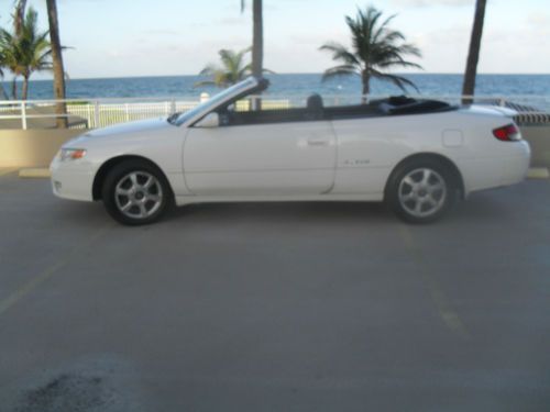 2001 toyota solara sle convertible 2-door 3.0l  v6  like new    $ 6700.00