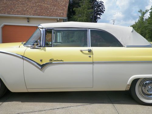 1955 FORD SUNLINER CONVERTIBLE Beautifully Restored Classic!!!, image 4