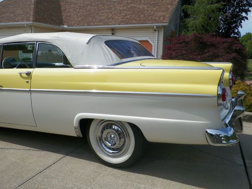 1955 FORD SUNLINER CONVERTIBLE Beautifully Restored Classic!!!, image 5