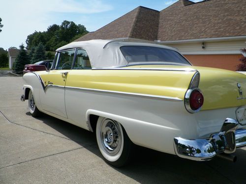 1955 FORD SUNLINER CONVERTIBLE Beautifully Restored Classic!!!, image 6