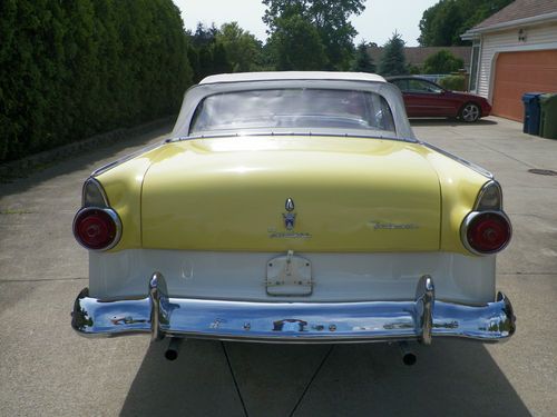 1955 FORD SUNLINER CONVERTIBLE Beautifully Restored Classic!!!, image 7