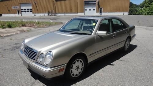 E-300 td - turbo diesel - rare - leather - sun-roof - no reserve