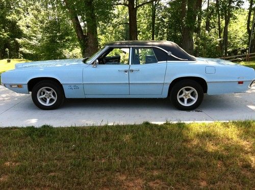 1970 ford thunderbird 429 all original paint, seats, carpet, wheels and hubcaps.