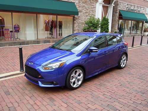 Ford focus st hot hatch 2.0l ecoboost 6 speed recaro seats